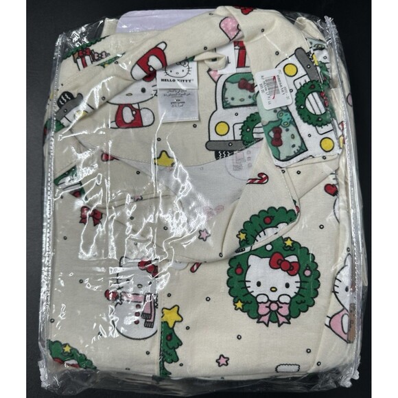 Pottery Barn Teen Hello Kitty Christmas Flannel 2 Piece Pajama Set Size Large - Picture 1 of 5